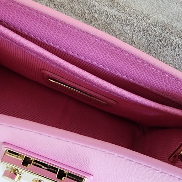 BNWT – Slightly Imperfect [Furla Metropolis Mini Crossbody Chain Bag] (#3) - Picture 9 of 9